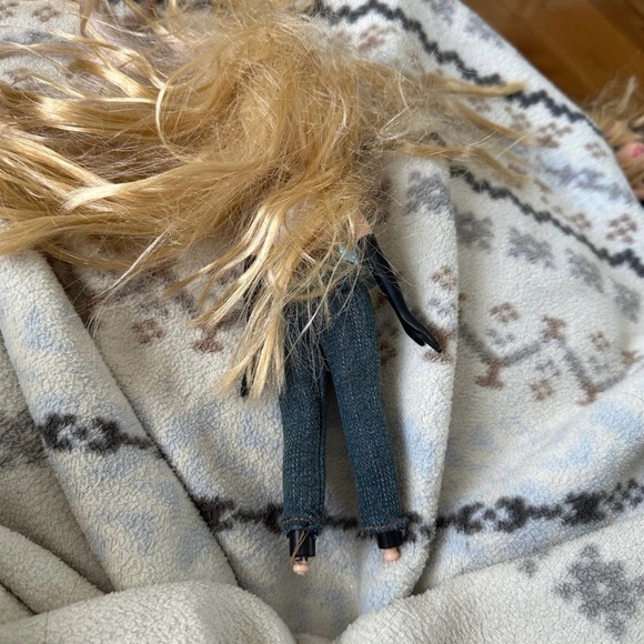 Bratz Doll - Picture 2 of 2